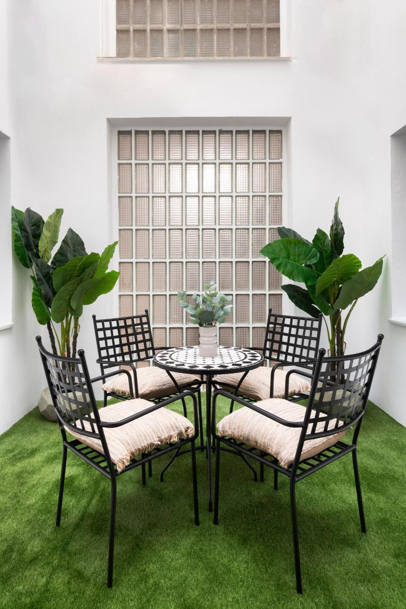 Magno Patios De O'donnell Appartement *
